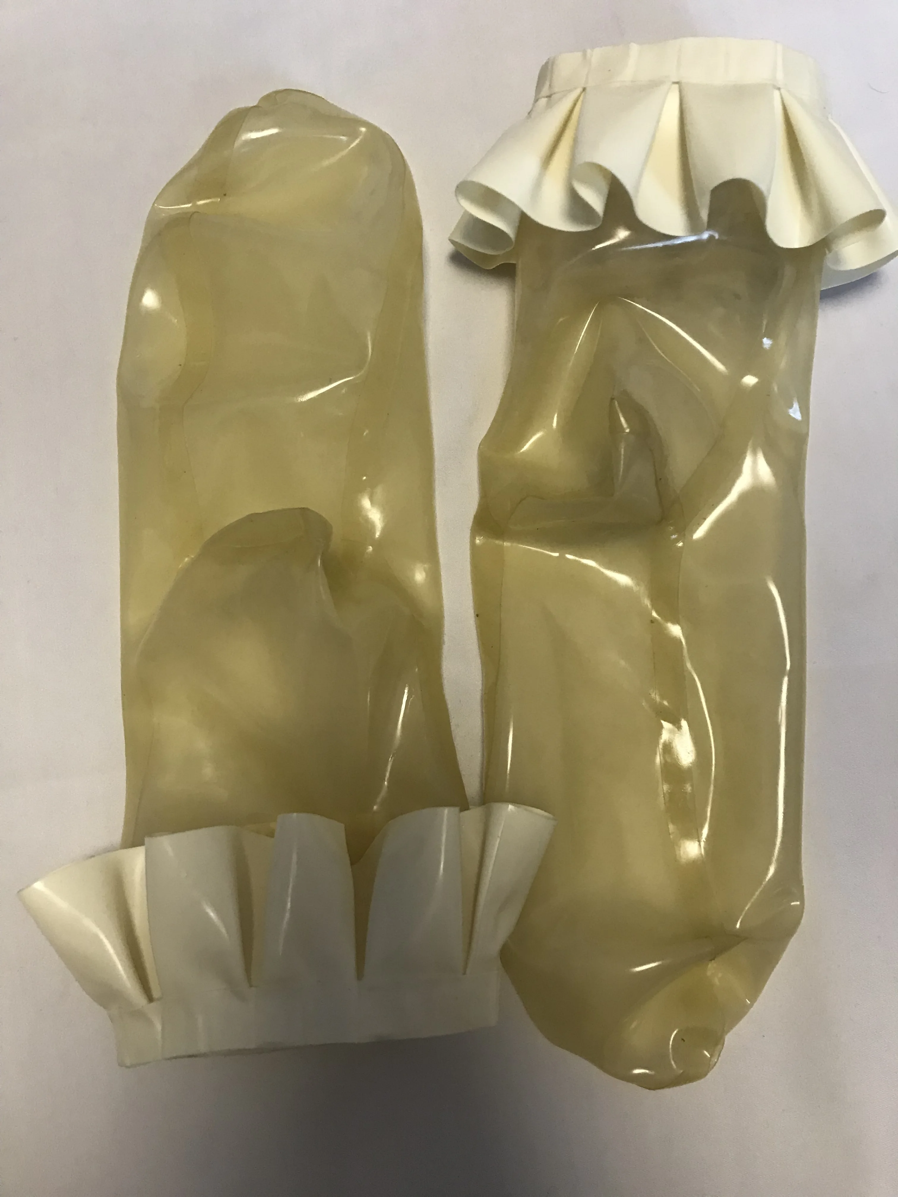 Сексуальные унисекс резиновые прозрачные латексные носки с белым кружевом |