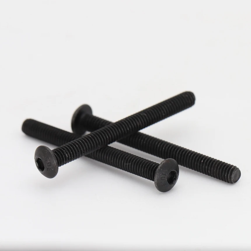 Винт с шестигранной головкой и цилиндрической из углеродистой стали |