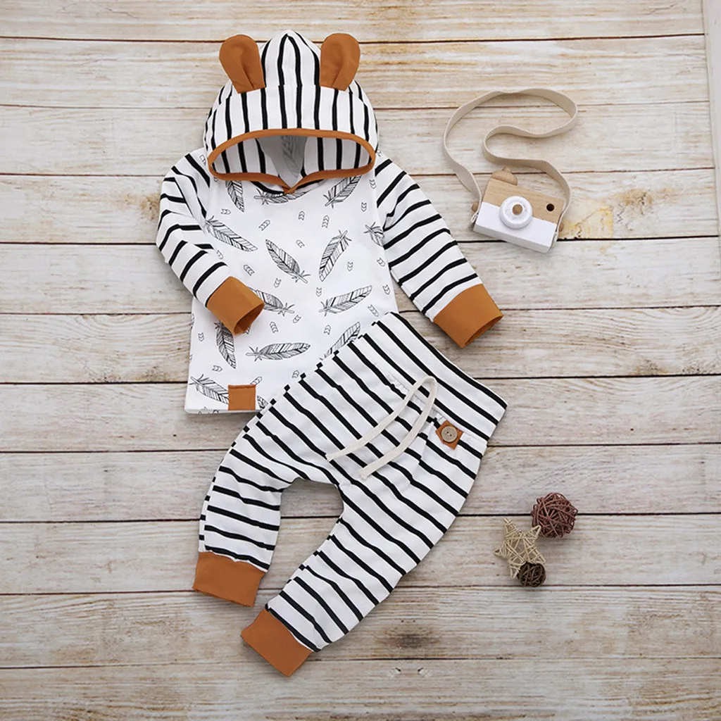 

0-24M Boy sets baby boy clothes for newborns Feather Print Hooded Tops Striped Pants Clothes Set menino do bebê conjuntos E1
