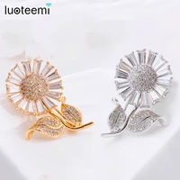 luoteemi wholesale fashion champagne gold silver color sunflower cz crystal scarf pin brooch friend accessories christmas gifts