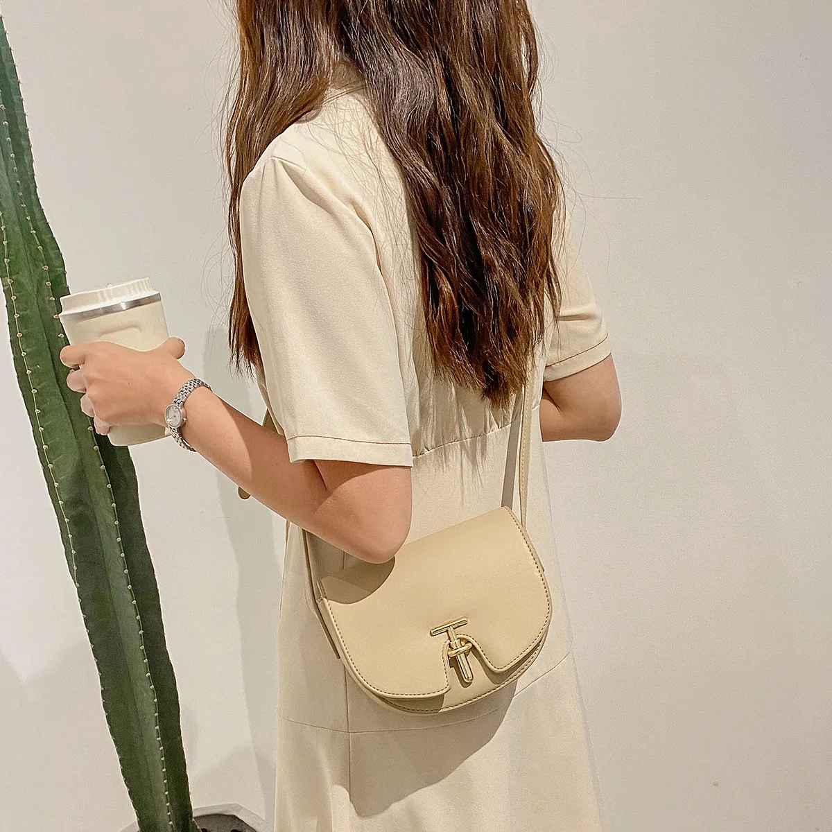 

Женская сумка, новинка 2021, модные корейские сумки-седло, сумка на одно плечо с простой текстурой, женские сумки-мессенджеры