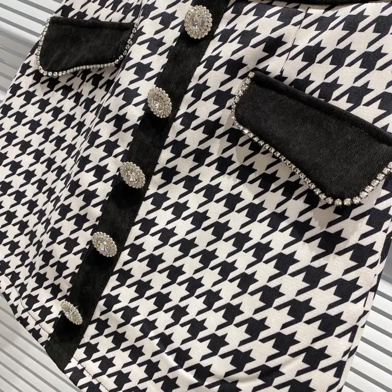 Женская осенне-зимняя мини-юбка трапециевидной формы с высокой талией и узором