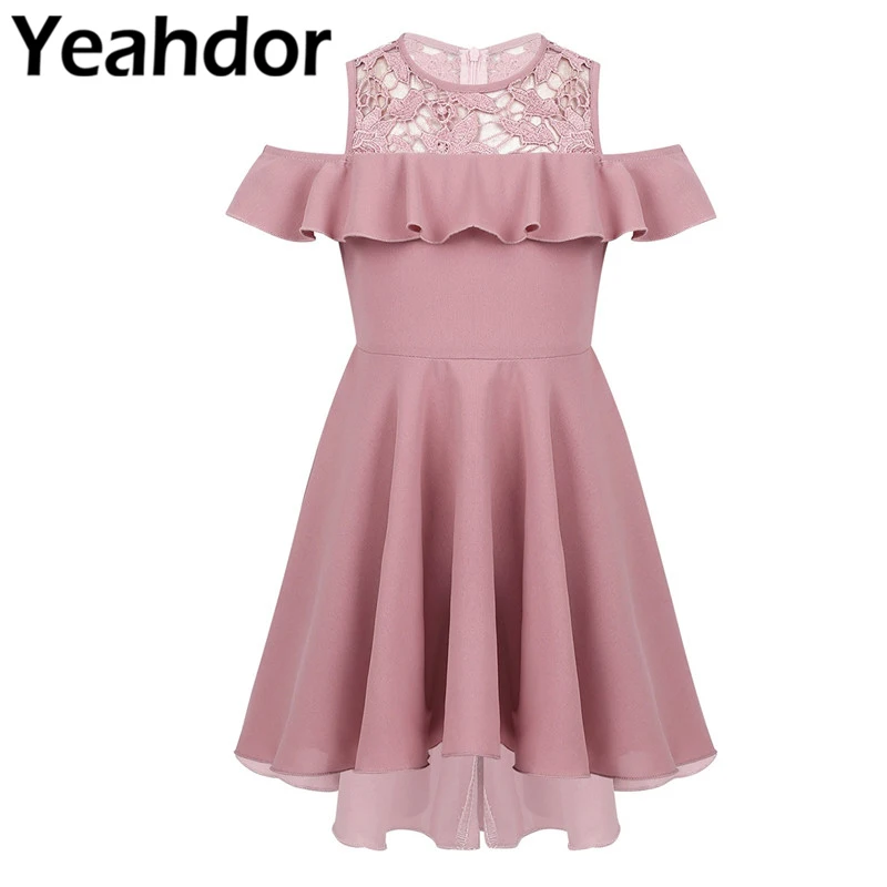 Детское платье для девочек с открытыми плечами оборками кружевными вставками