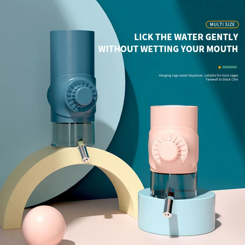 

Dog And Cat Hanging Cup Drinking Fountain Feeder 500ML/700ML Hanging Cage Pet Supplies Non-Wet Mouth Drinking Fountain Bottle