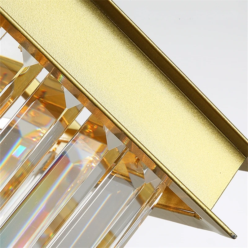 Роскошный потолочный светильник в скандинавском стиле с золотыми кристаллами