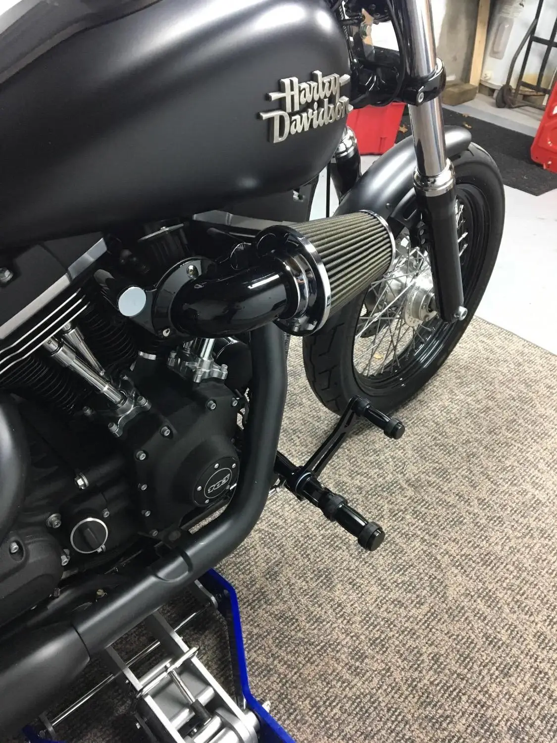 

BIKINGBOY 8.6" Moved Forward Controls Footpegs For Harley Dyna Low Rider 2000-2017 Super Glide 2000-2017 Street Bob 2006-2017