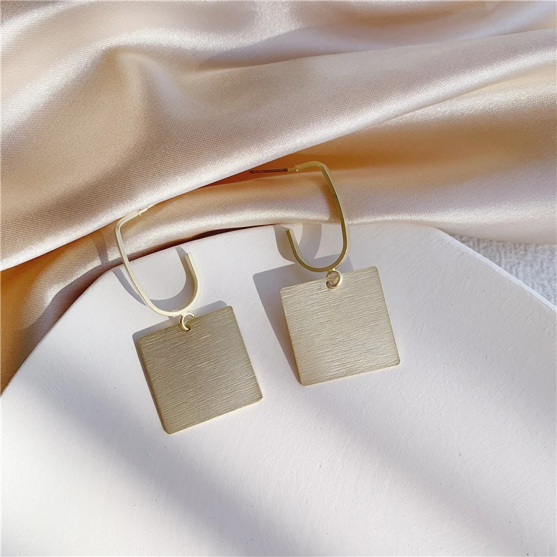 

Популярные модные квадратные серьги YIDALU для женщин 2021 Изысканная картинка 14k реальная фотополировка привлекательная фотография