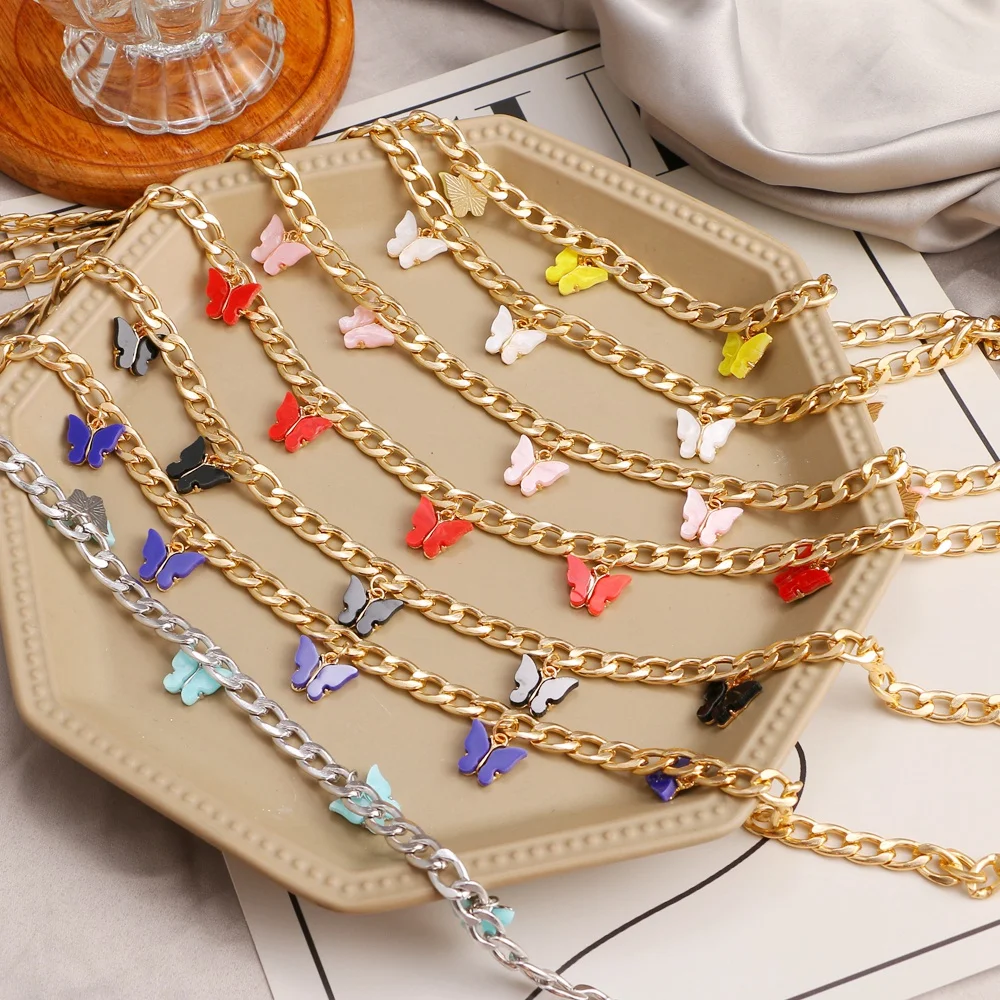 

VKME Vintage Pendant Butterfly Thick Gold Chain Necklace For Women Butterflies Charm Choker Necklaces Boho Fashion Jewelry Gift