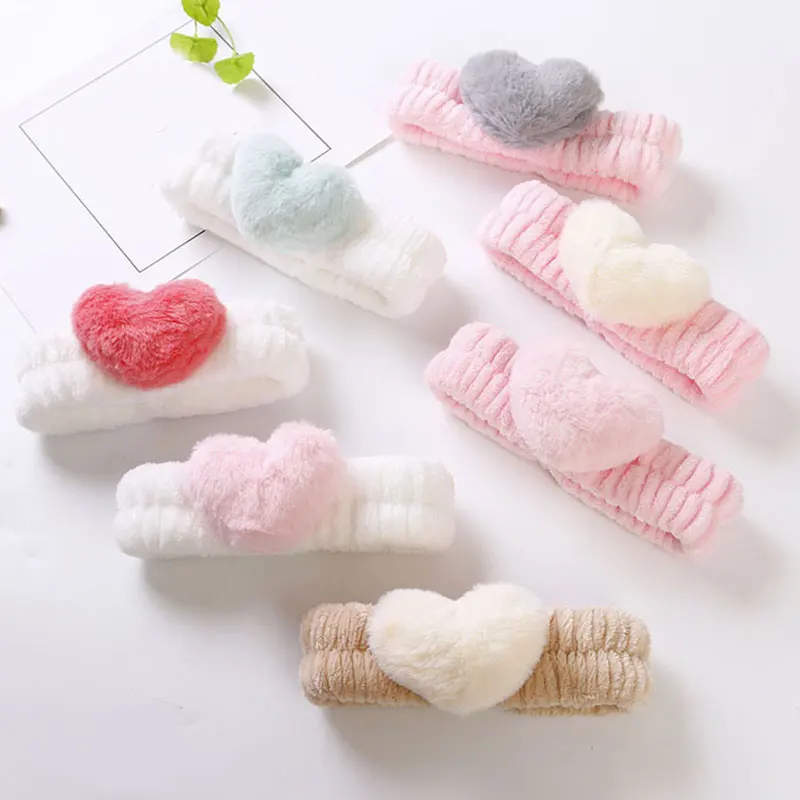 Повязка на голову с мягким меховым шариком в форме сердца повязка для макияжа