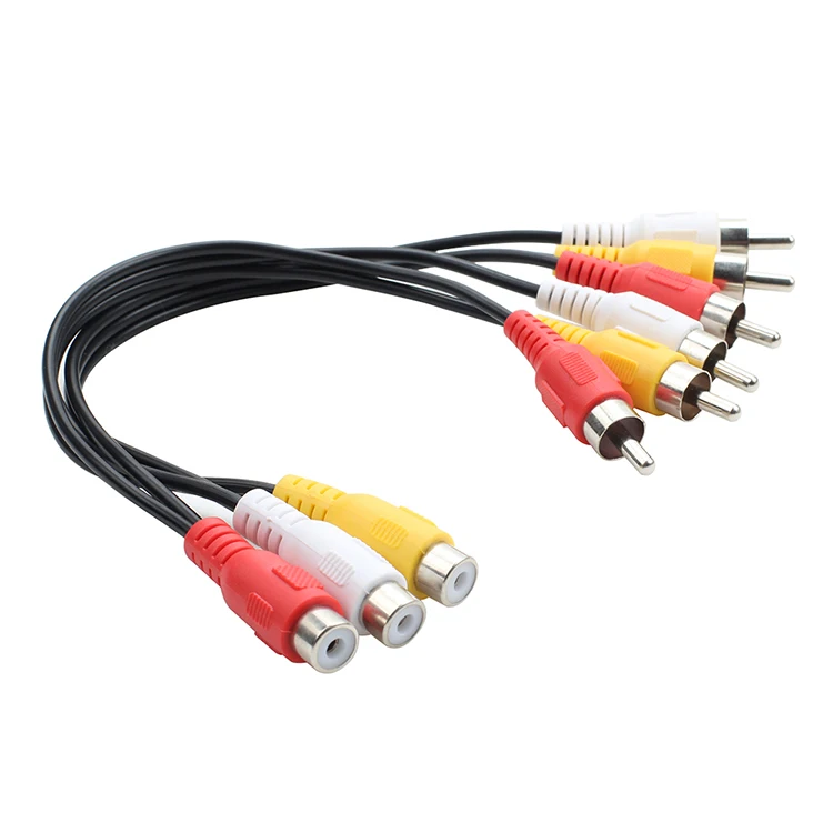 Три гнездовых головки RCA превращаются в шесть штекерных головок аудио и видео