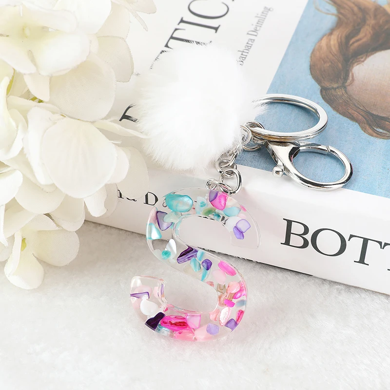 

1Pc Pompom Letters Keychain English A-Z Alphabet Keyring Initial Resin Handbag Pendant Car Mirror Accessory Women Jewelry