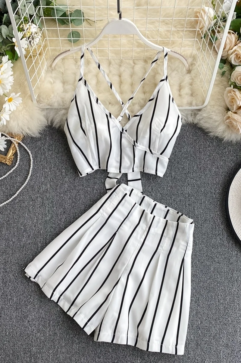 

Summer Beach Women 2 Pcs Set Sexy V-neck Backless Strap Camis Tops + Wide Leg Shorts Vacation Ladies Striped Two Piece Set Suit