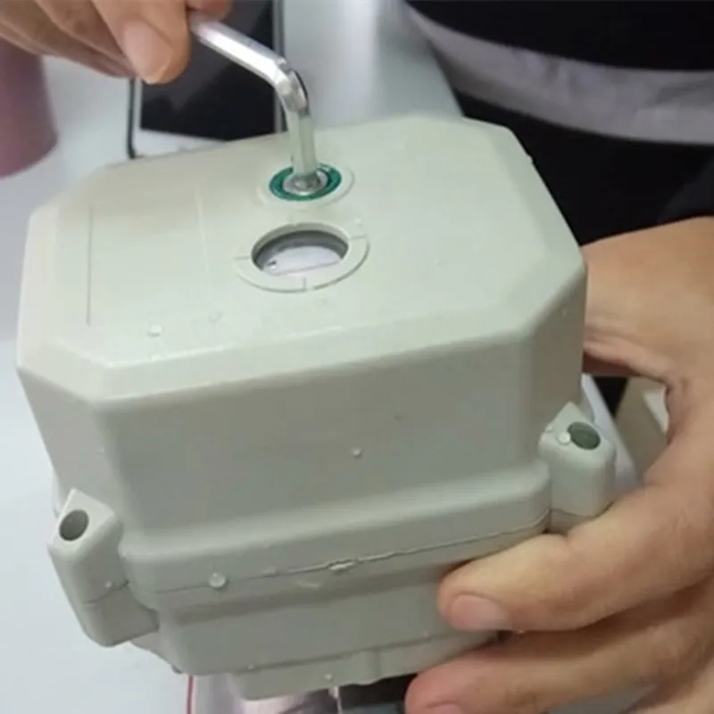 3-ходовой шаровой клапан из нержавеющей стали с электроприводом 24 В переменного