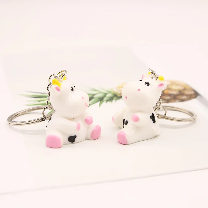 

HEYUYAO 2021 New Silicone Animal Cow Keychains Cartoon Cute Car Key Chain Ring Bag Pendant Jewelry For Women Girl Gift
