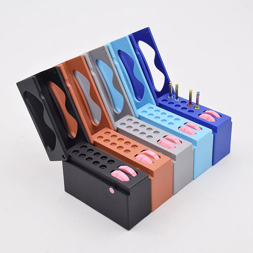 Для стоматологической дезинфекции автоклавируемый эндо-держатель файлов