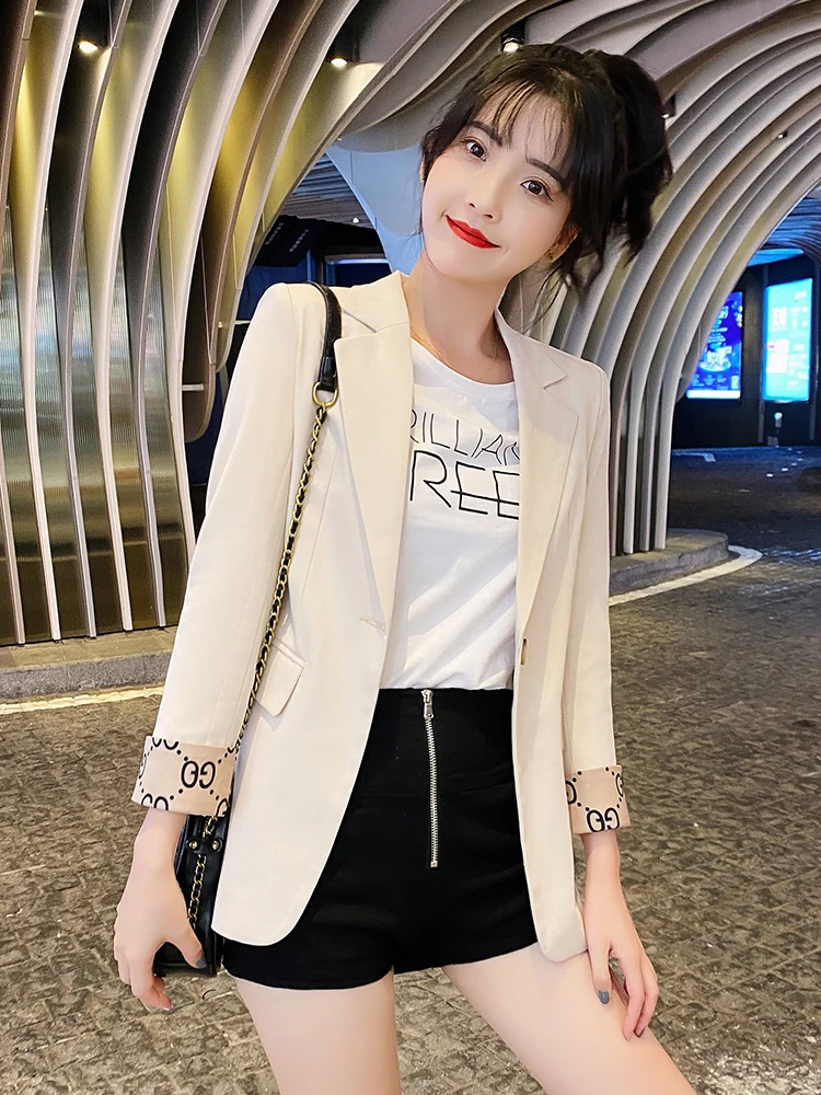 

Apricot small suit jacket women's thin summer 2021 spring and autumn new design niche short short short small suit