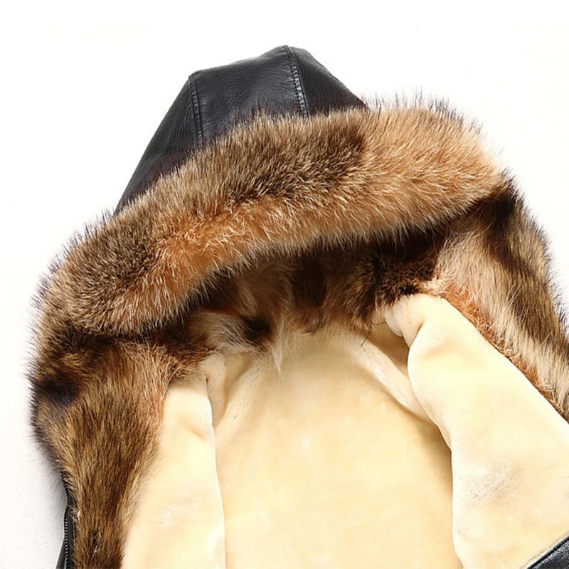 Мужская кожаная куртка с воротником из натурального меха капюшоном