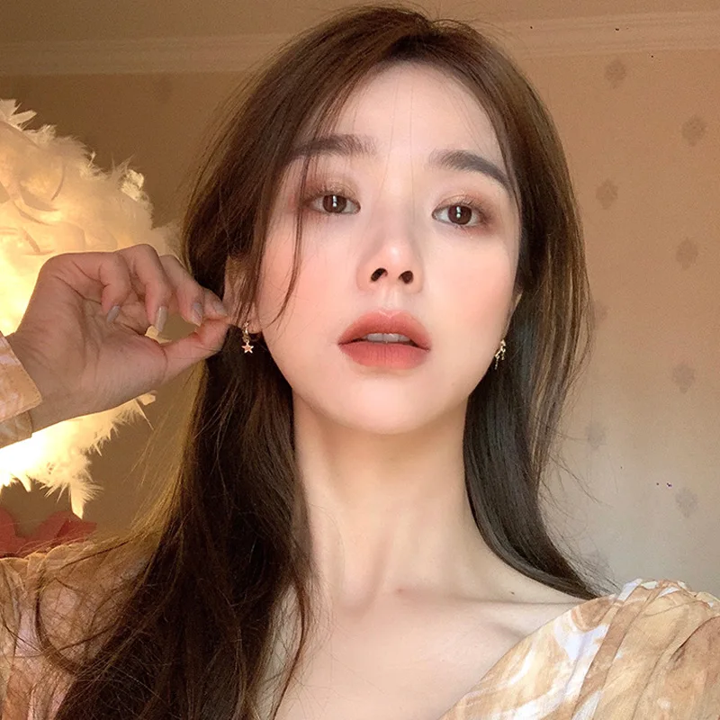 

PANJBJ 925 Sterling Silver Temperament Small Earrings Female Tassel Simple Ear Buckle Personality Fashion All-Match GiftPANJBJ