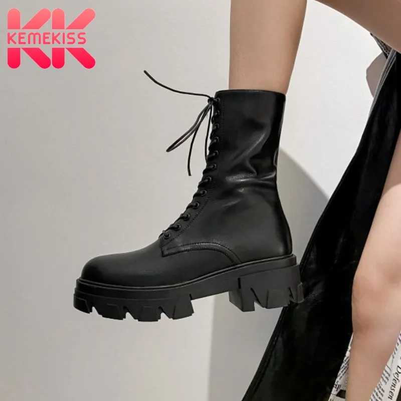 

Женские короткие сапоги на платформе и высоком каблуке, размеры 34-39