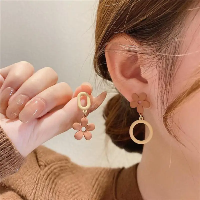 

Корейские серьги, Модная бижутерия, женские серьги в виде цветка на осень и зиму, изысканные серьги-гвоздики, оптовая продажа