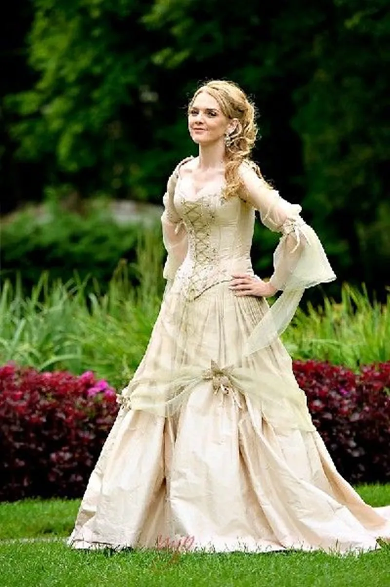 

Retro Gold Gothic Wedding Dresses Princess Corset Long Sleeve Floral Country Wedding Dress Celtic Renaissance Cosplay Boho Bride