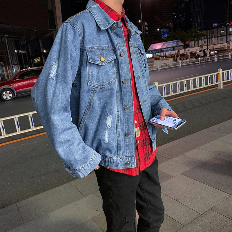 

Новая джинсовая куртка на весну и осень