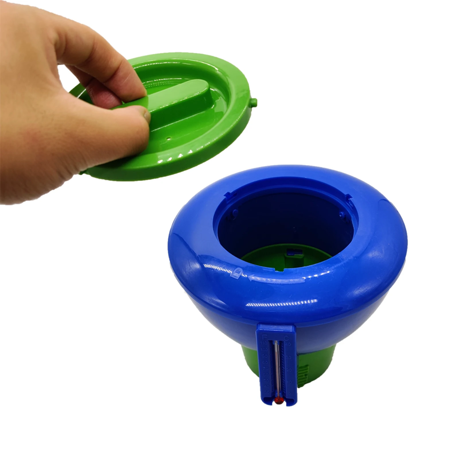 

Pro Large Pool 7 inch Floating Chlorine Chemical Dispenser with Thermometer