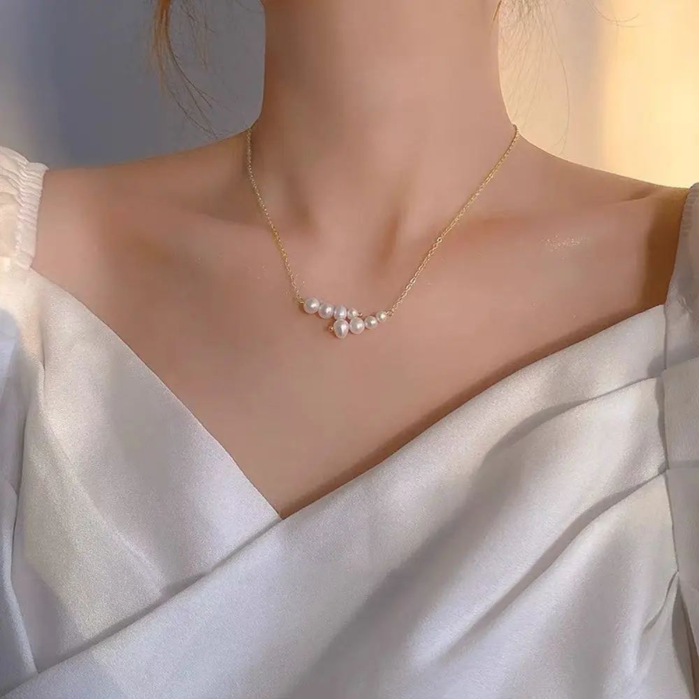 

New Vintage Double Ring Necklace For Women Connected Hollow Crystal Pendant Pearl Necklace Geometric Clavicle Chian Choker