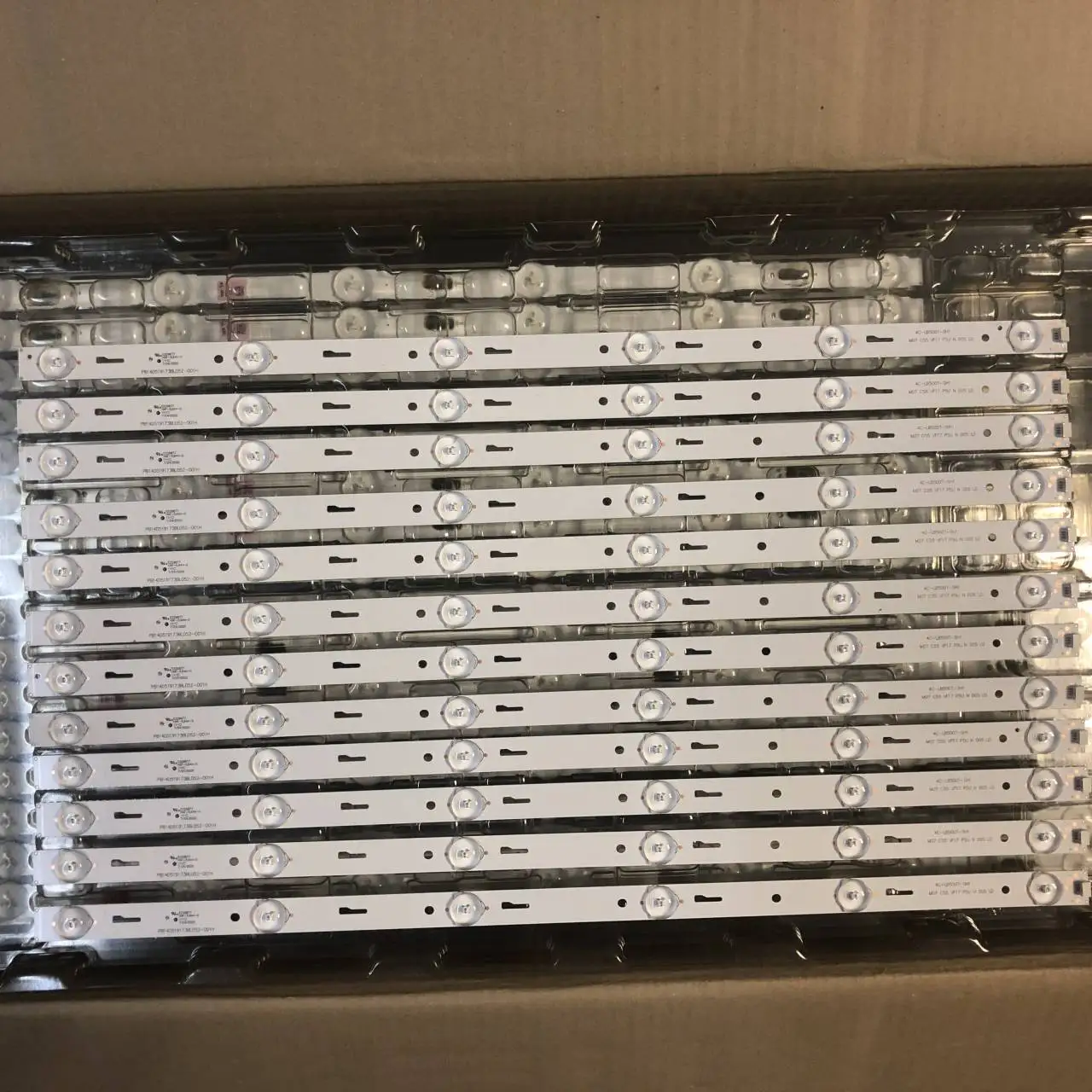 1 комплект = 12 шт. светодиодный Подсветка полосы 6 лампа 4C-LB500T-SH1 PB14D519173BL052-001H для