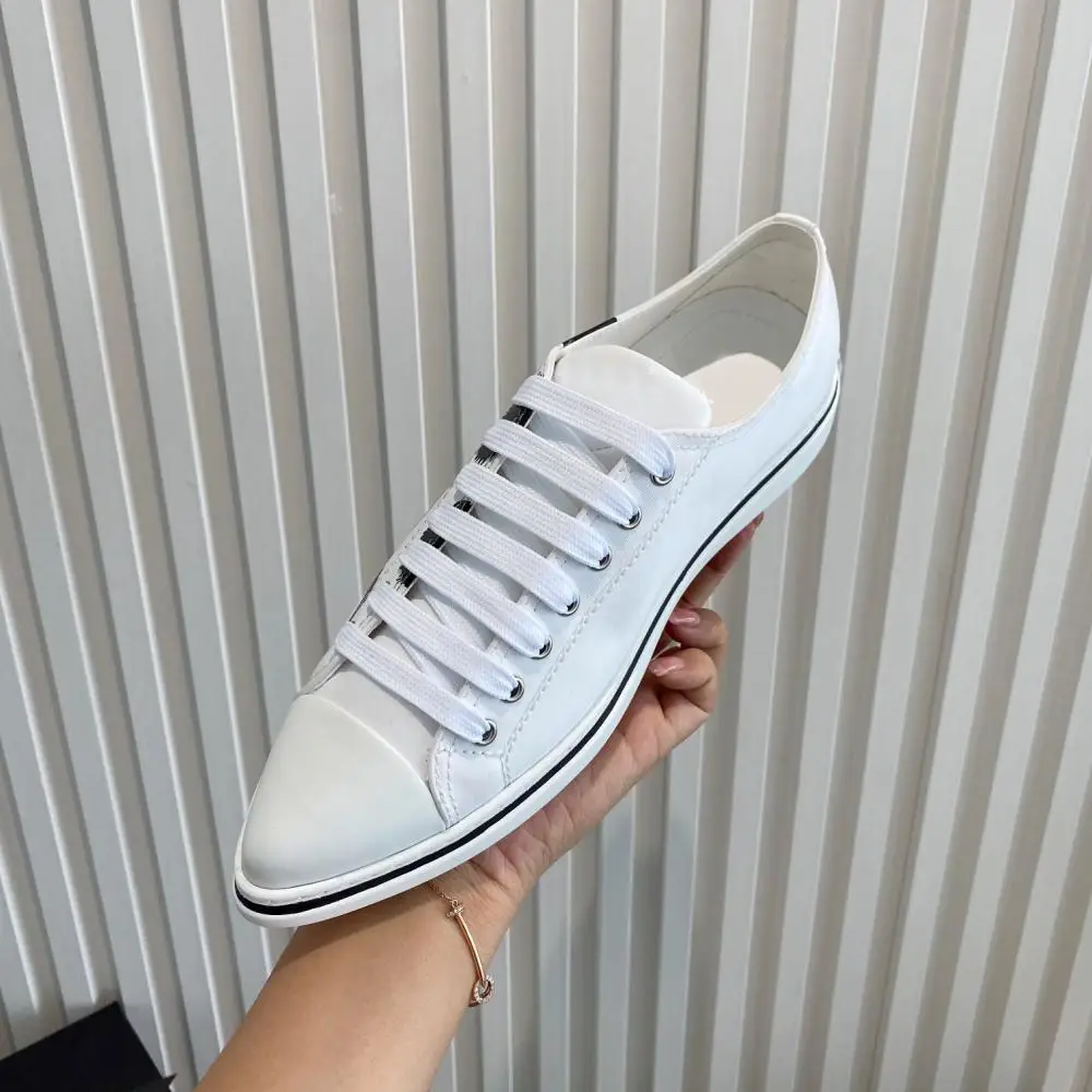 

Spring Fashion Flat Small White Shoes Women Pointed Toe Thick Sole Canvas Lace Up Sneakers Comfort Breathable Casual Shoes 2021