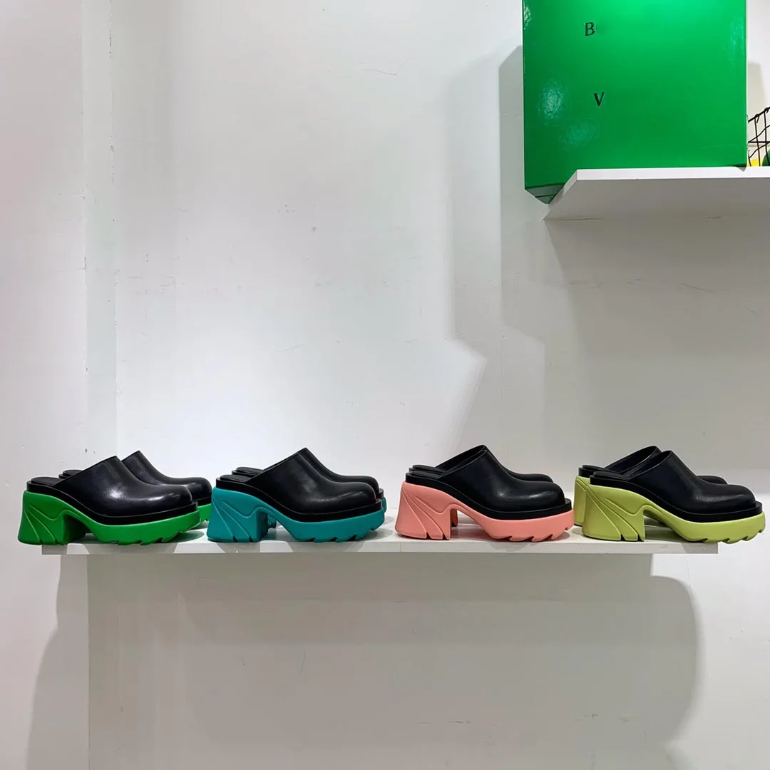 

Мюли женские на толстой подошве, роскошные брендовые модные туфли, наружная одежда, на толстом каблуке, подходящие цвета, летняя обувь