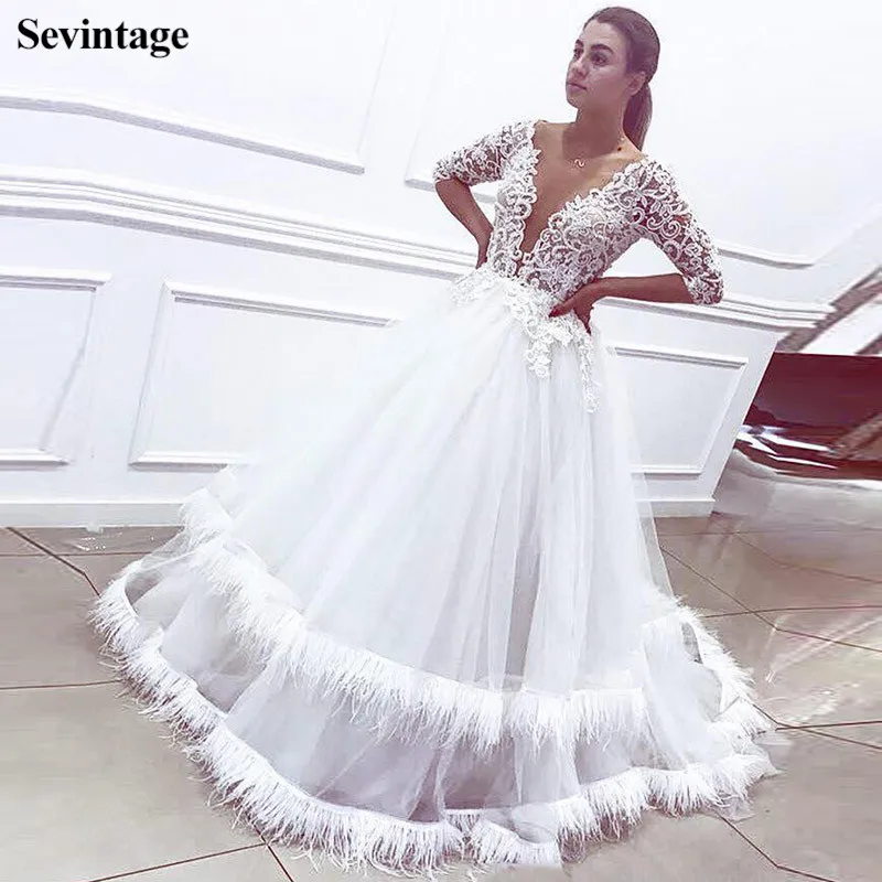 

Sevintage White Half Sleeves Boho Wedding Dresses Appliques Lace Feathers Bridal Gowns Deep V Neck Plus Size Bride Dress