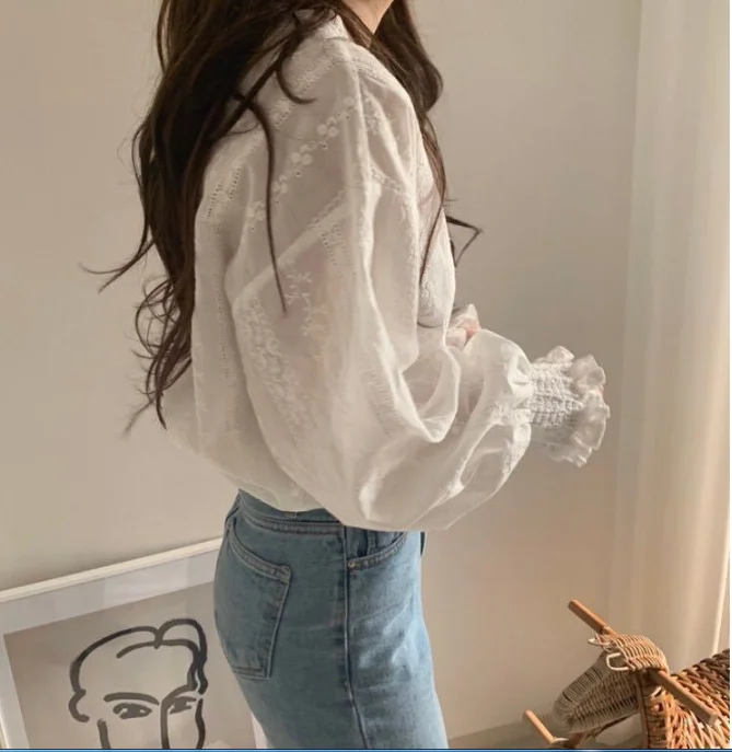 2021 korean elegant floral print women blouse Vintage lantern sleeves lace white sweet ladies shirts Casual femme tops modis