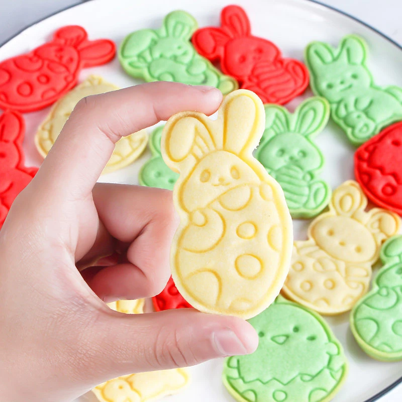 

6 Pieces/Set of Easter Bunny Cookie Cutter 3D Cartoon Rabbit Compressible Biscuits Mold Christmas Baking Accessories Tools