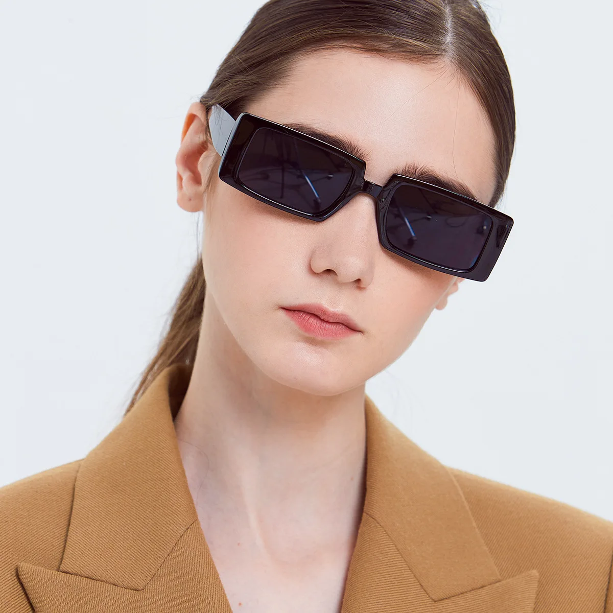

The New Popular Square Cool Black Retro Sunglasses For Men And Women
