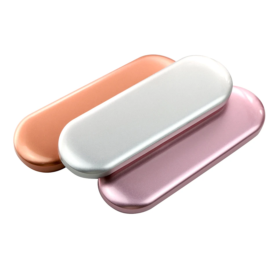 Коробка для хранения профессионального инструмента для нанесения ресниц с четырьмя ячейками.