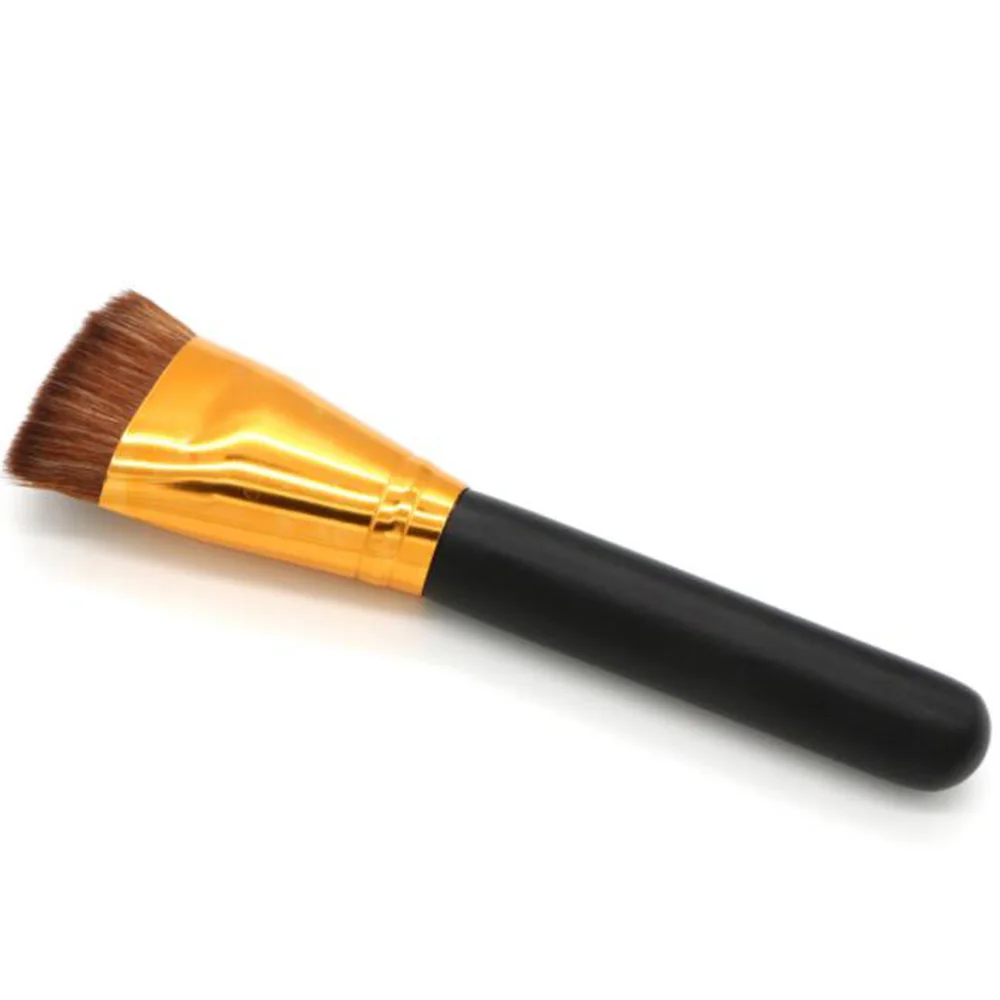 Профессиональная плоская кисть для контуринга косметическая жидкой основы