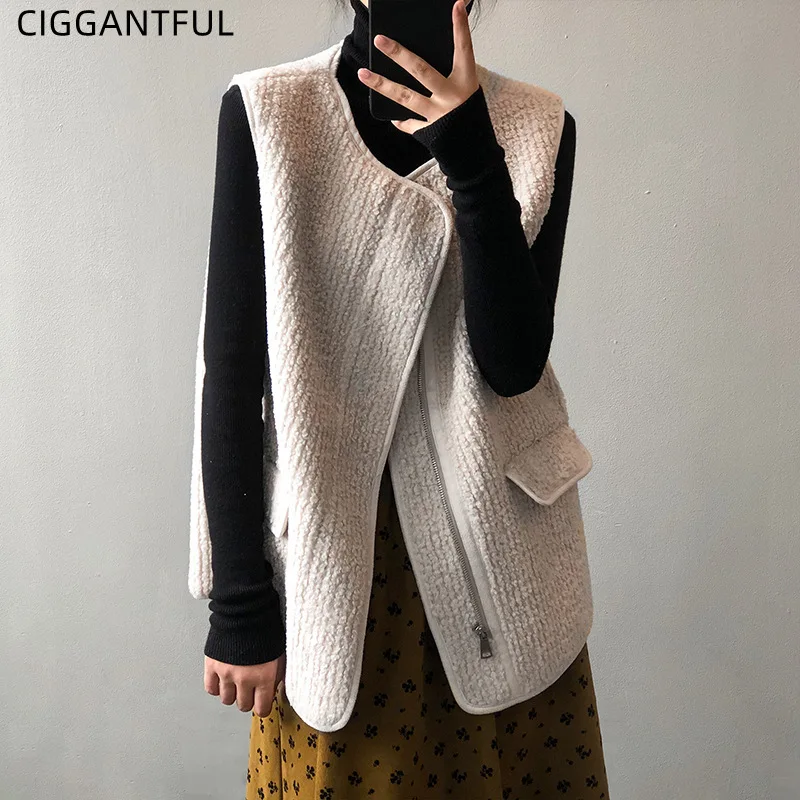 

Меховой жилет женский 2021 Зимний новый корейский Свободный жилет из овечьей шерсти замшевый Модный повседневный жилет без рукавов куртки дл...