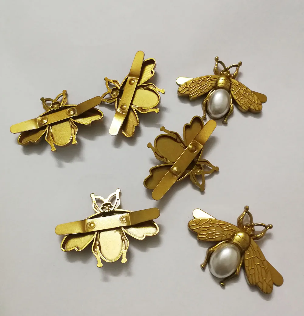 Популярная обувь в виде пчелы с пряжкой, Значки для проститутки, булавки для сумок для одежды, кошелек с застежкой, аксессуары для одежды