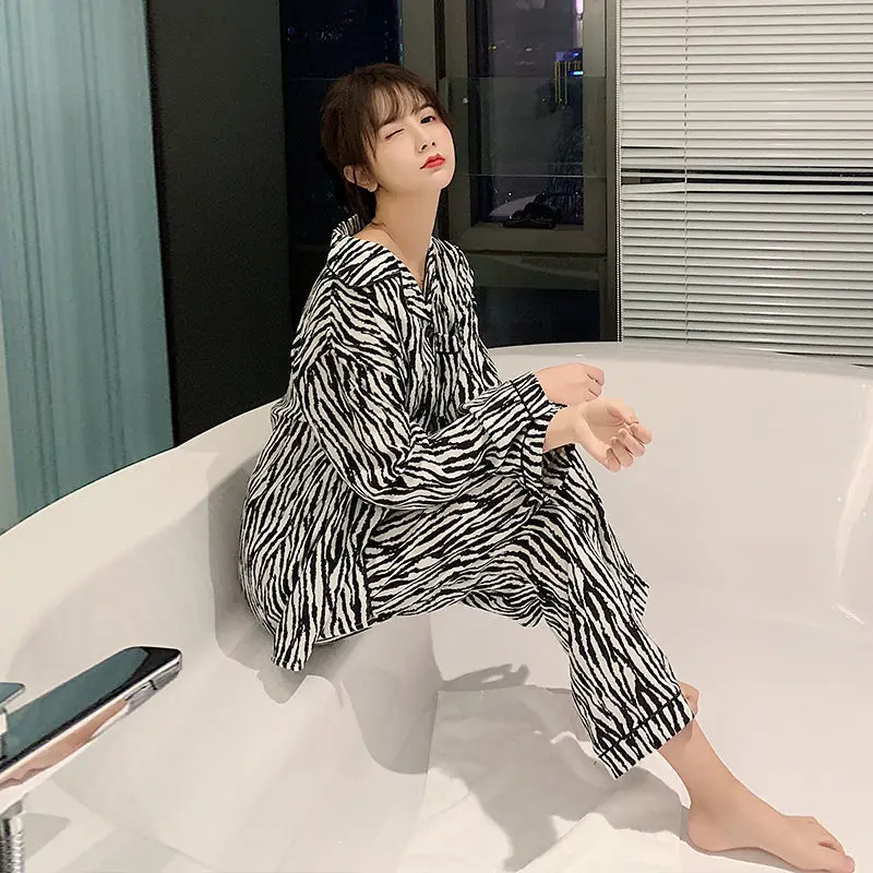 

Autumn and Winter New Women's Suit Pajamas Home Wear Zebra Stripe Long Sleeve Top Casual Women's Suit