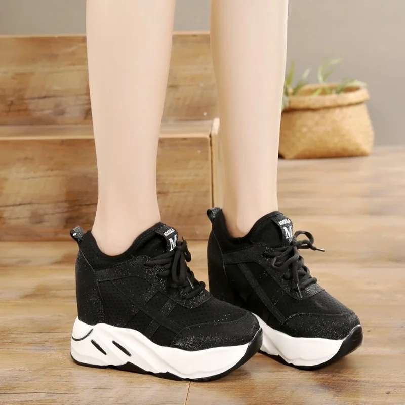 

2022 White Trendy Shoes Women High Top Sneakers Women Platform Ankle Boots Basket Femme Chaussures Femmes Height Increase Shoes
