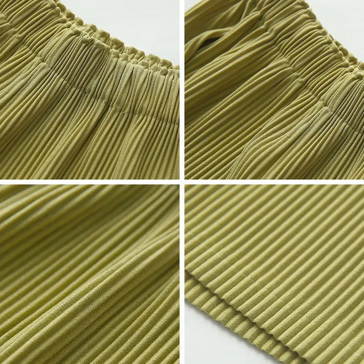 

Ice silk pleated wide leg shorts for women in summer