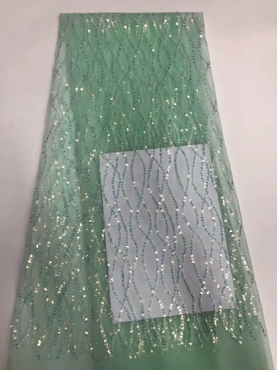 Низкая цена кружево с вышивкой блестками популярные линии узоров французская