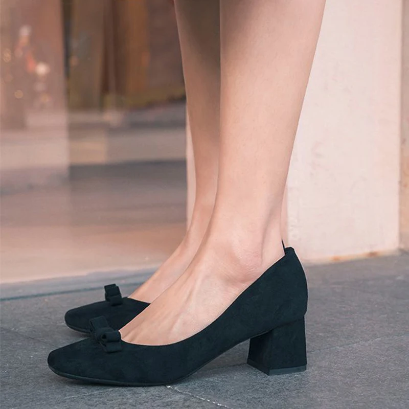 Туфли лодочки Женские однотонные флокированные заостренный носок Классическая