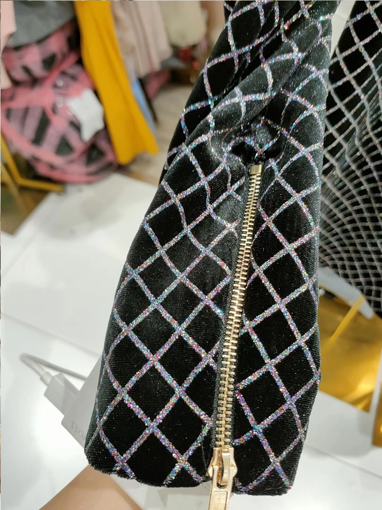 

Heavy craftsmanship, bronzing, plaid, straight, tight, buttocks, velvet dress, ladies' autumn new style, personality