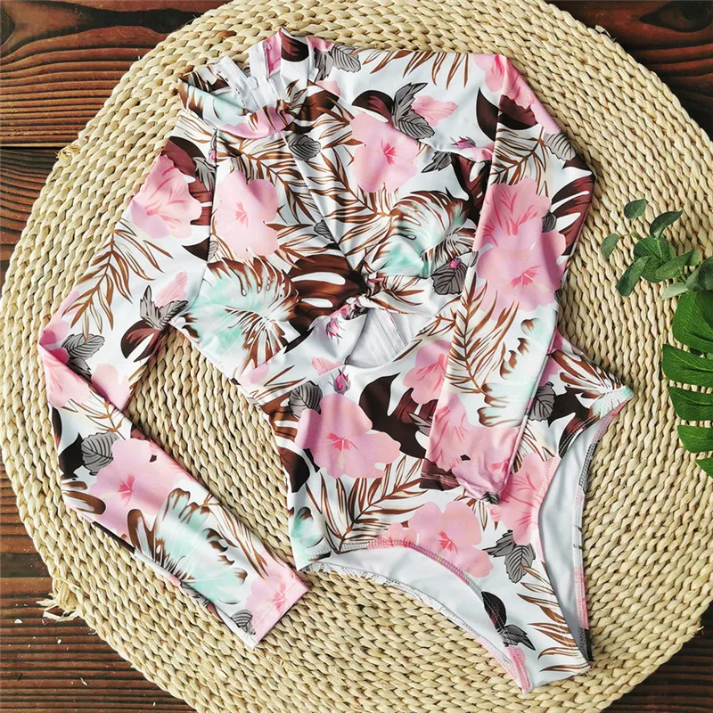 

Sportswear & Accessories