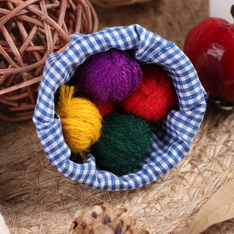 

1/12 Dollhouse Miniature Accessories Mini Knitting Tools Basket Simulation Wool Model Toys for Doll House Decoration