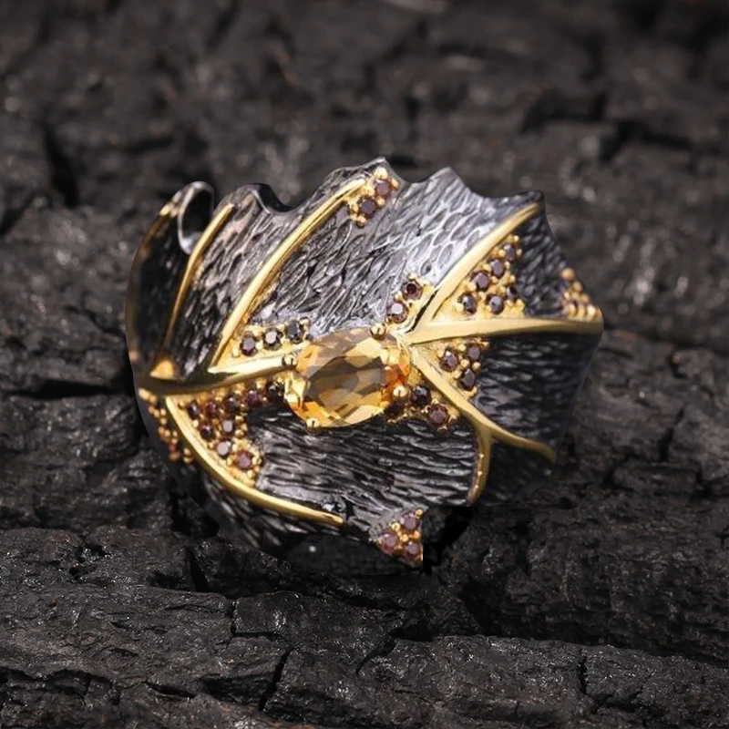 

NewTemperament Elegant Lady Black Gold Leaves Ring Female Jewelry Accessories Retro Oval Crystal Wedding Rings