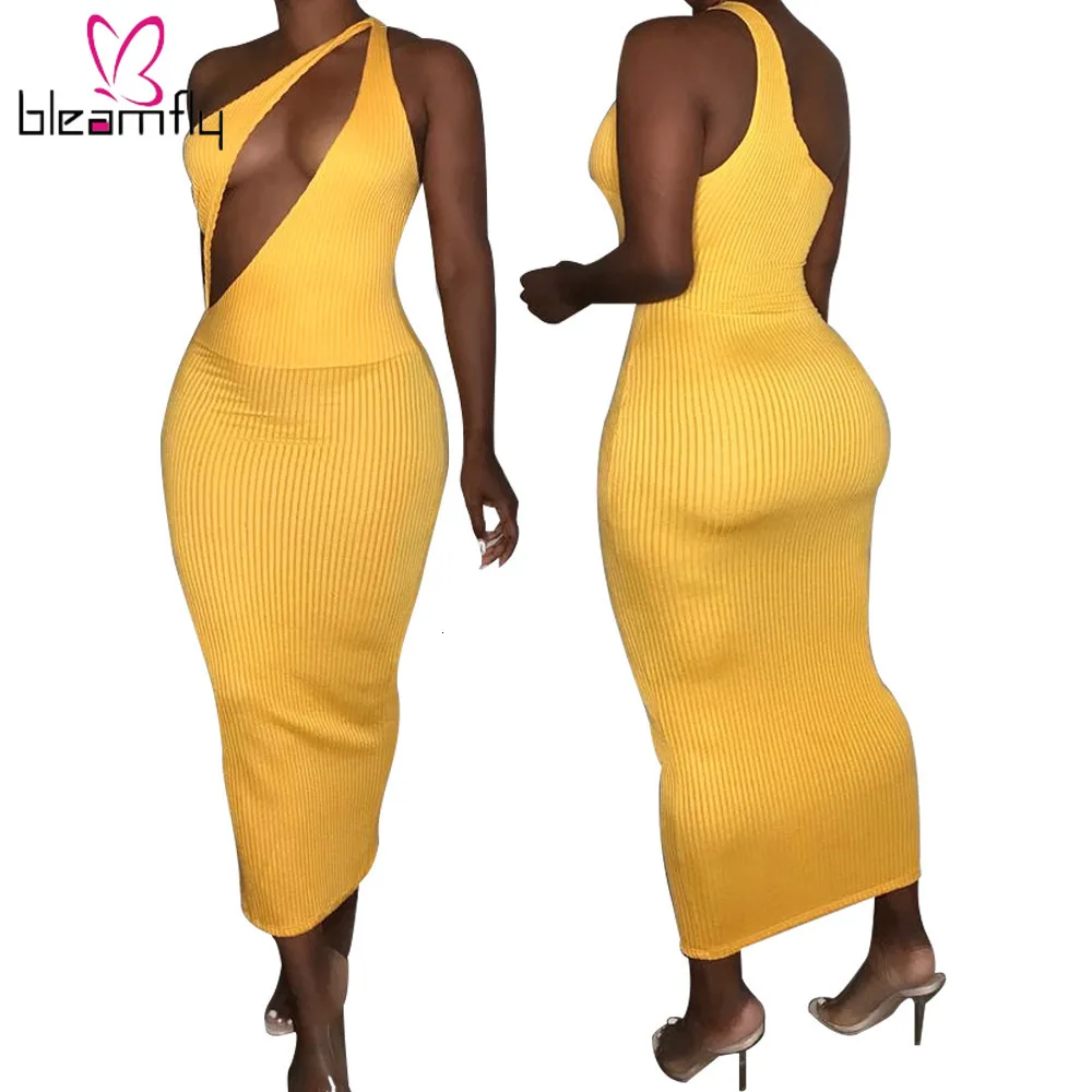 Женское платье с вырезом спереди на одно плечо без рукавов косой шеей вязаное