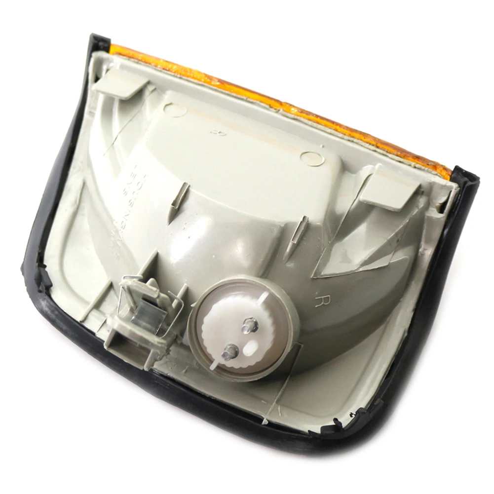 

For Mercedes Benz W202 C180 C220 C200 C250 C230 C240 Amber Lens Corner Light Turn Parking Lamp No Bulb OEM 1248261243 Right